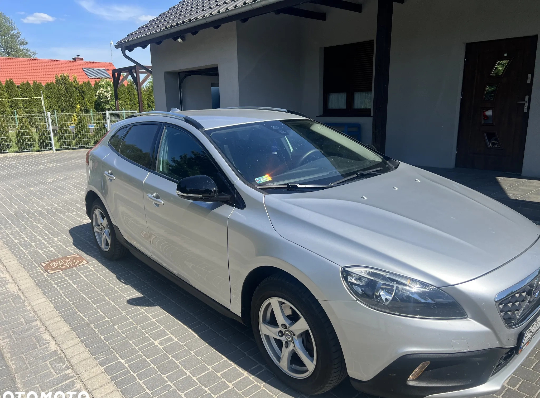 Volvo V40 cena 55000 przebieg: 102600, rok produkcji 2017 z Wronki małe 106